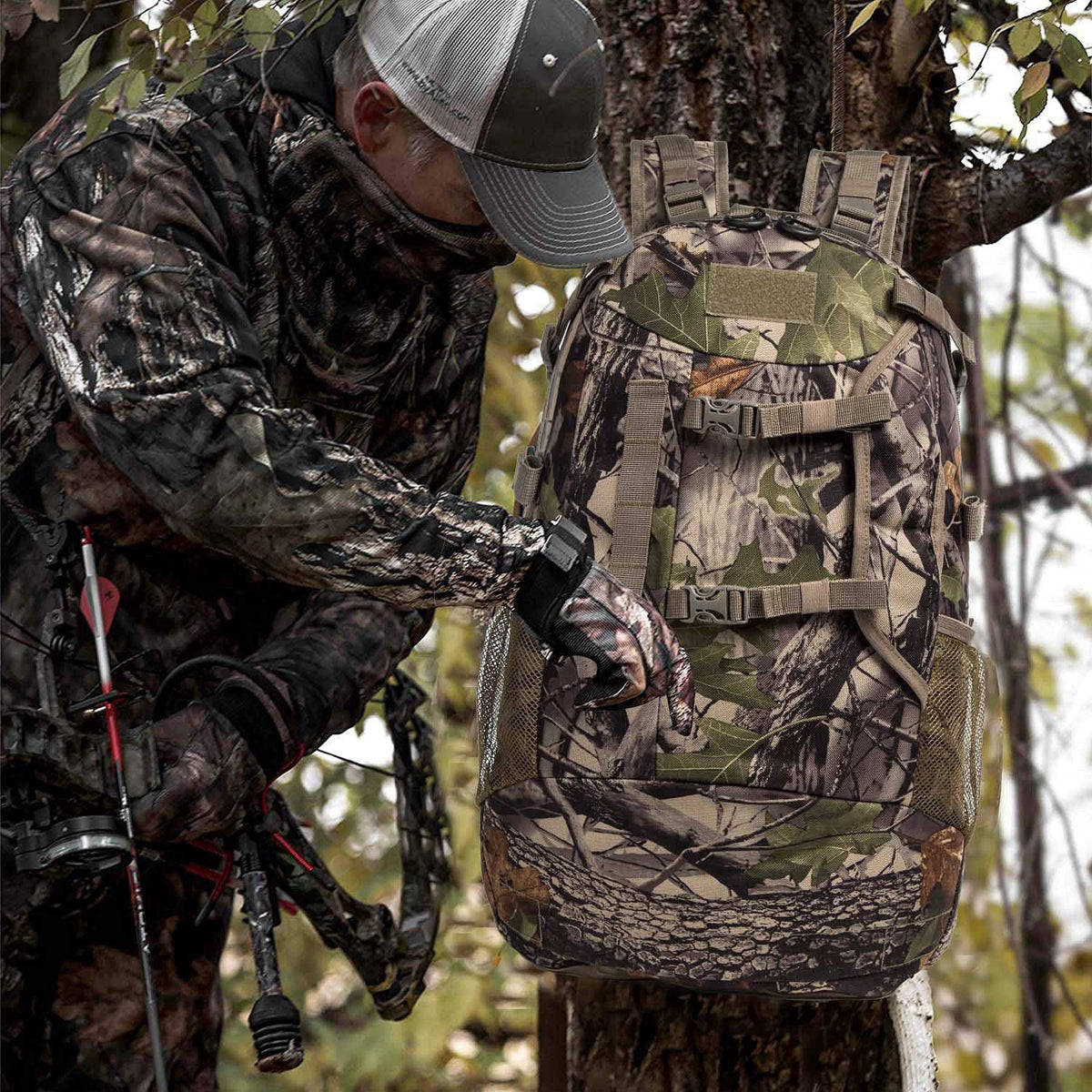 MERALIAN Hunting Backpack,Outdoor Hunting Daypack for Rifle Gun.(Green) – close-up detail