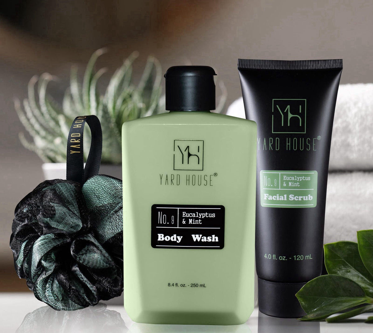 Yard House Mens Luxury Bath and Body Gift Set For Him - Skin Care Kit in Eucalyptus and Mint - Fathers Day Birthday Chri