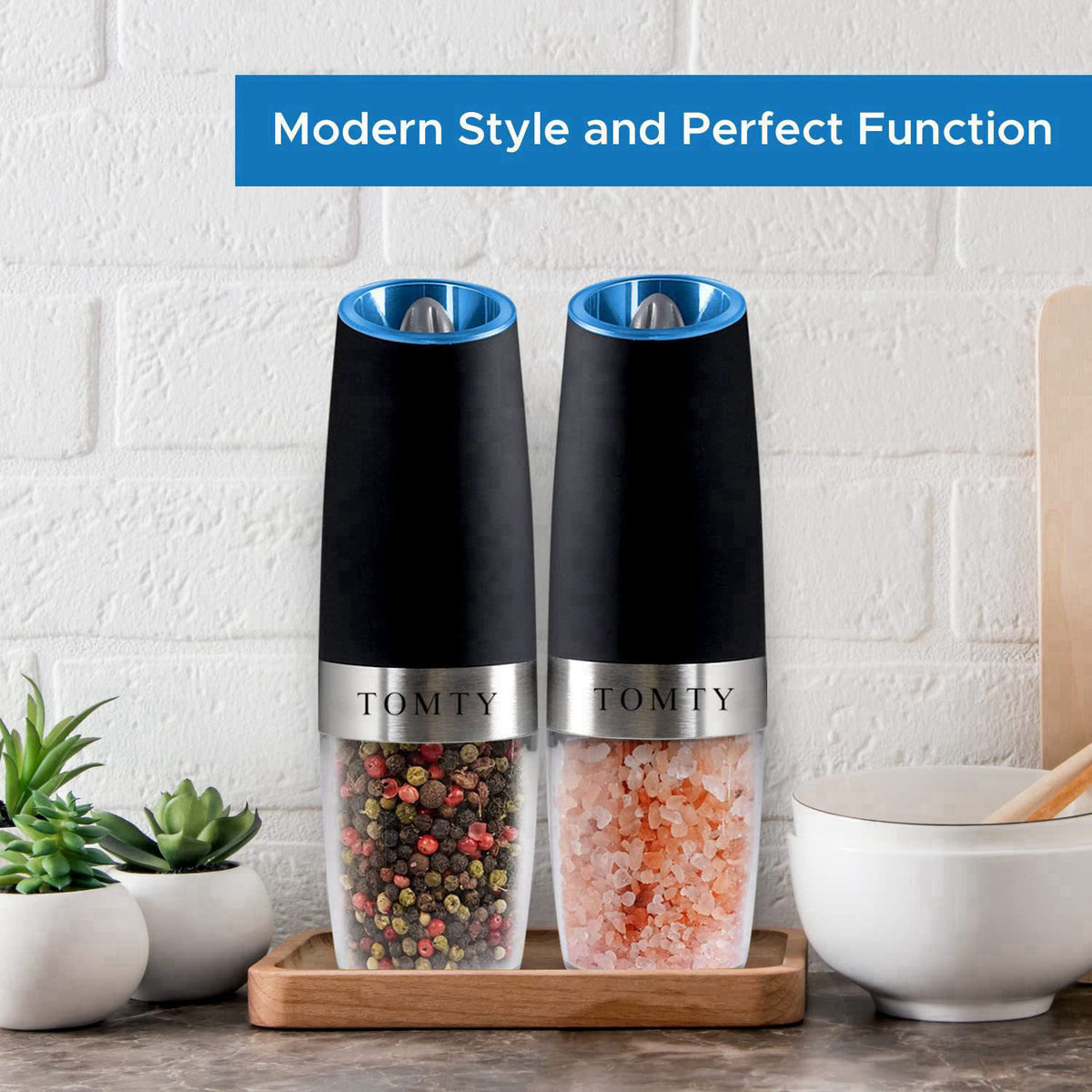 TOMTY – Salt &amp; Pepper Mill Sets on display