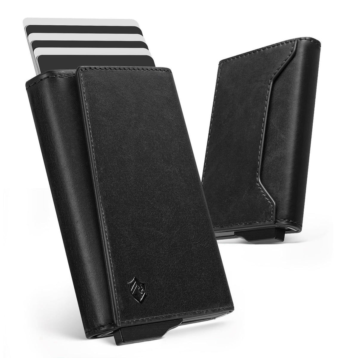 YESIIW – Card Cases on display
