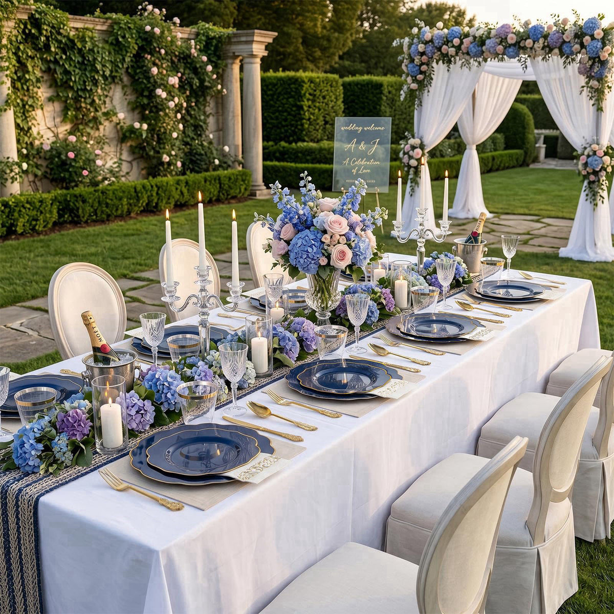 NOCCUR 175 Blue Gold Plastic Plates with Disposable Silverware – full view