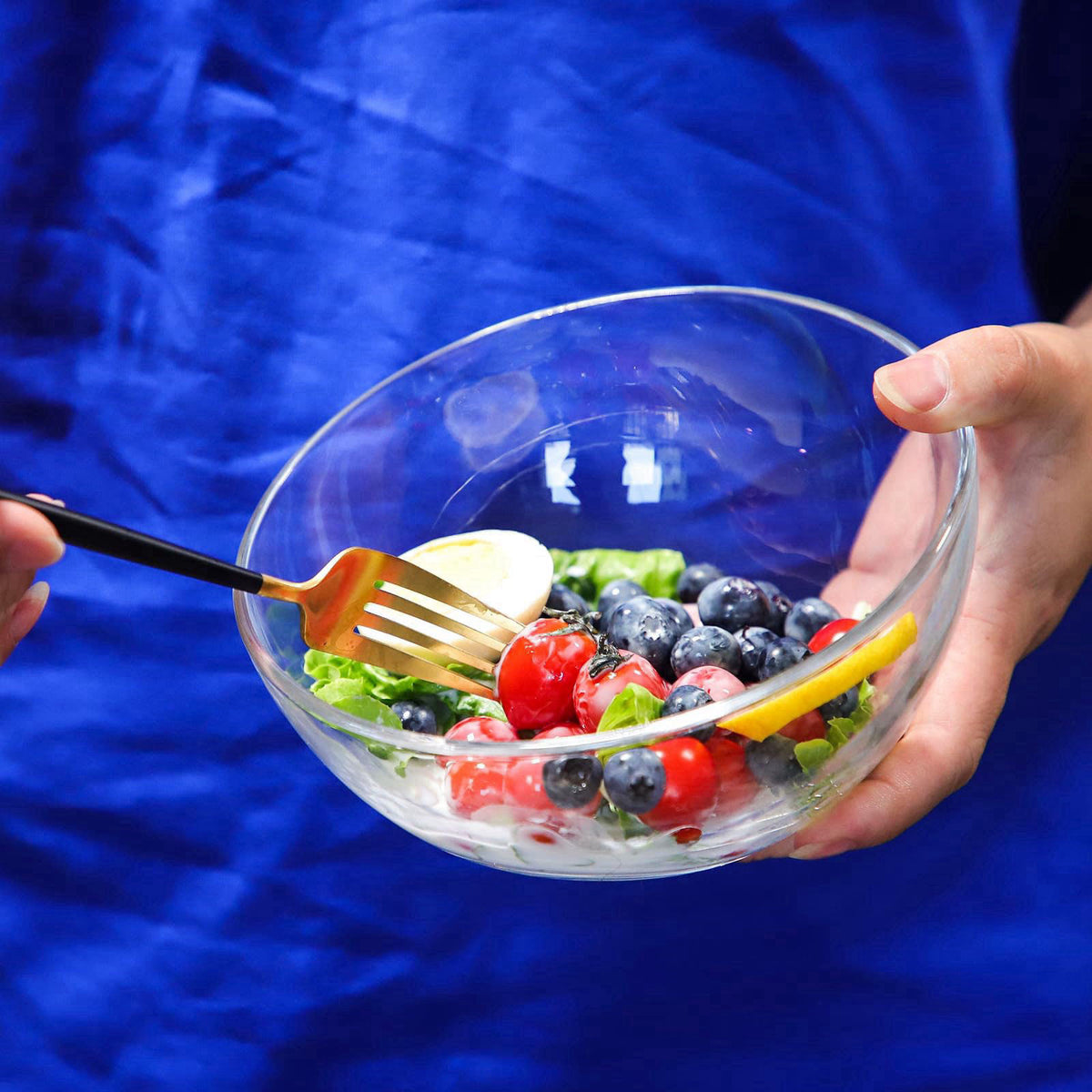 T TOSSOW TOSSOW transparent glass set with 2 slanted tilted salads bowls (500ML) – alternate angle