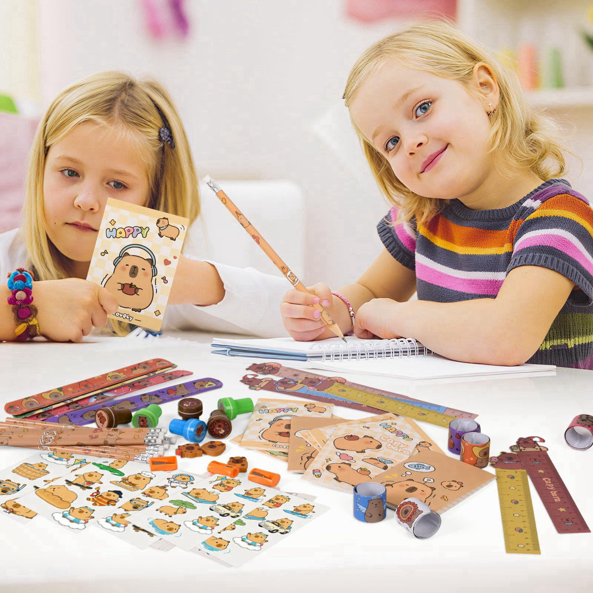 Ulema 216Pcs Cute Capybara Stationery Party Favors Supplies Stationery Set Back to School Gifts Capybara Themed Birthday