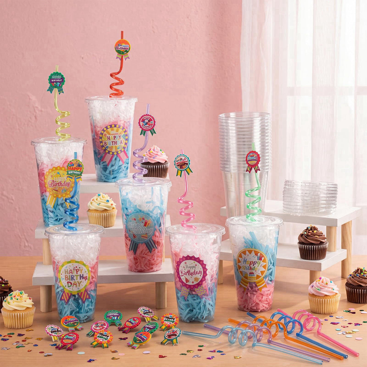 Maxdot 24 Sets Birthday Cups for Classroom, Happy Birthdays Favor, Badge – close-up detail in Colorfil