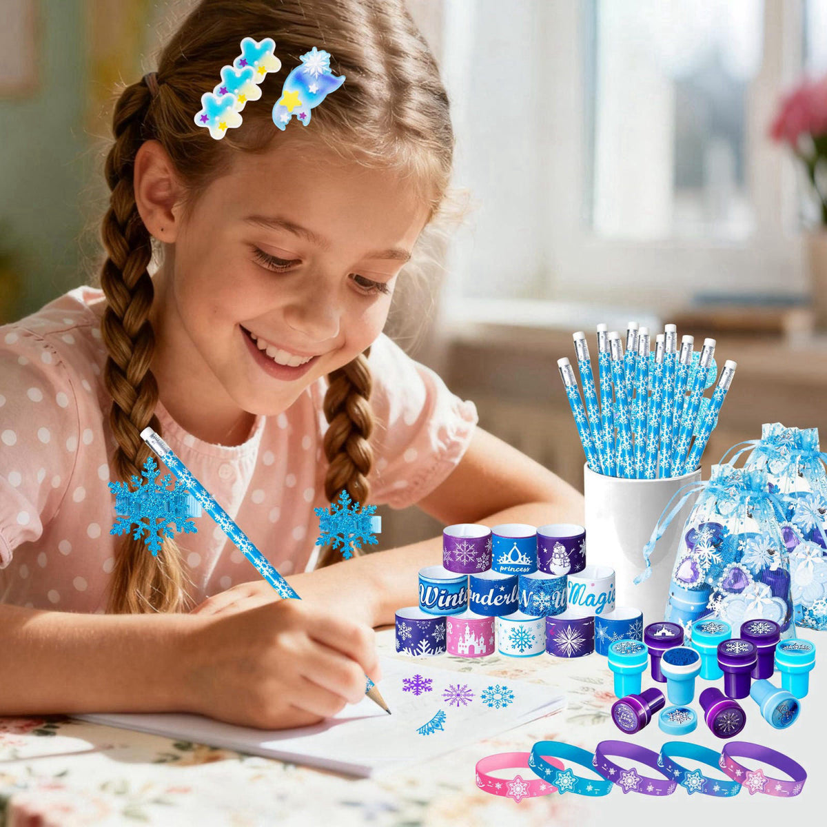 DMIGHT 130PCS Frozen Party Favors for Girls, Winter Birthday Supplies – close-up detail in Blue