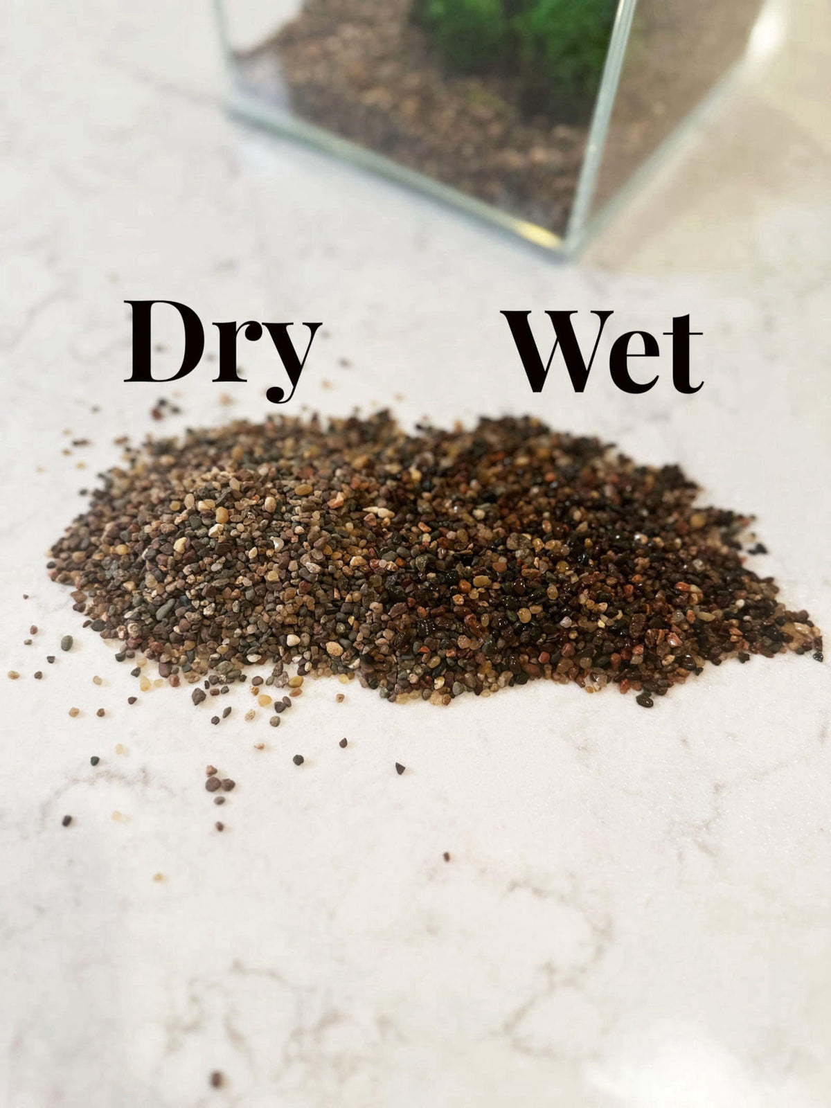 Aqua Natural Bio Substrate and Dry Substrate kit for New and existing Aquariums, Midnight (BIOKIT003) – close-up detail 