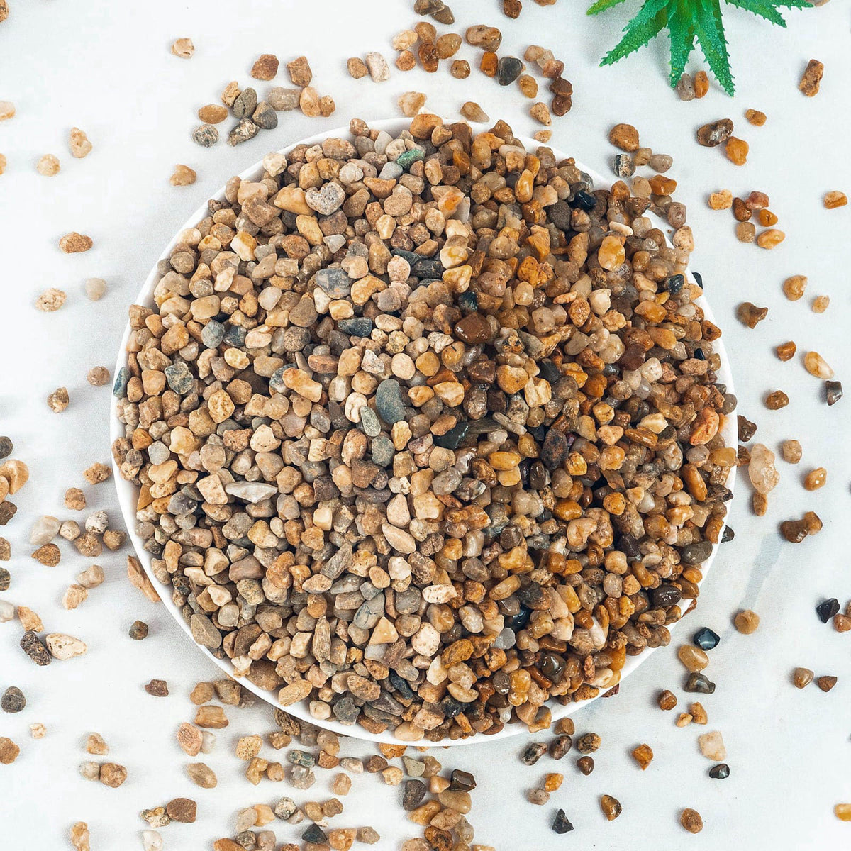 VINICS Aquarium Gravel 20 lbs, 3-6mm Fish Tank Gravel, Succulent Cactus Pea Gravel for Indoor Plants, River Rocks for Ga