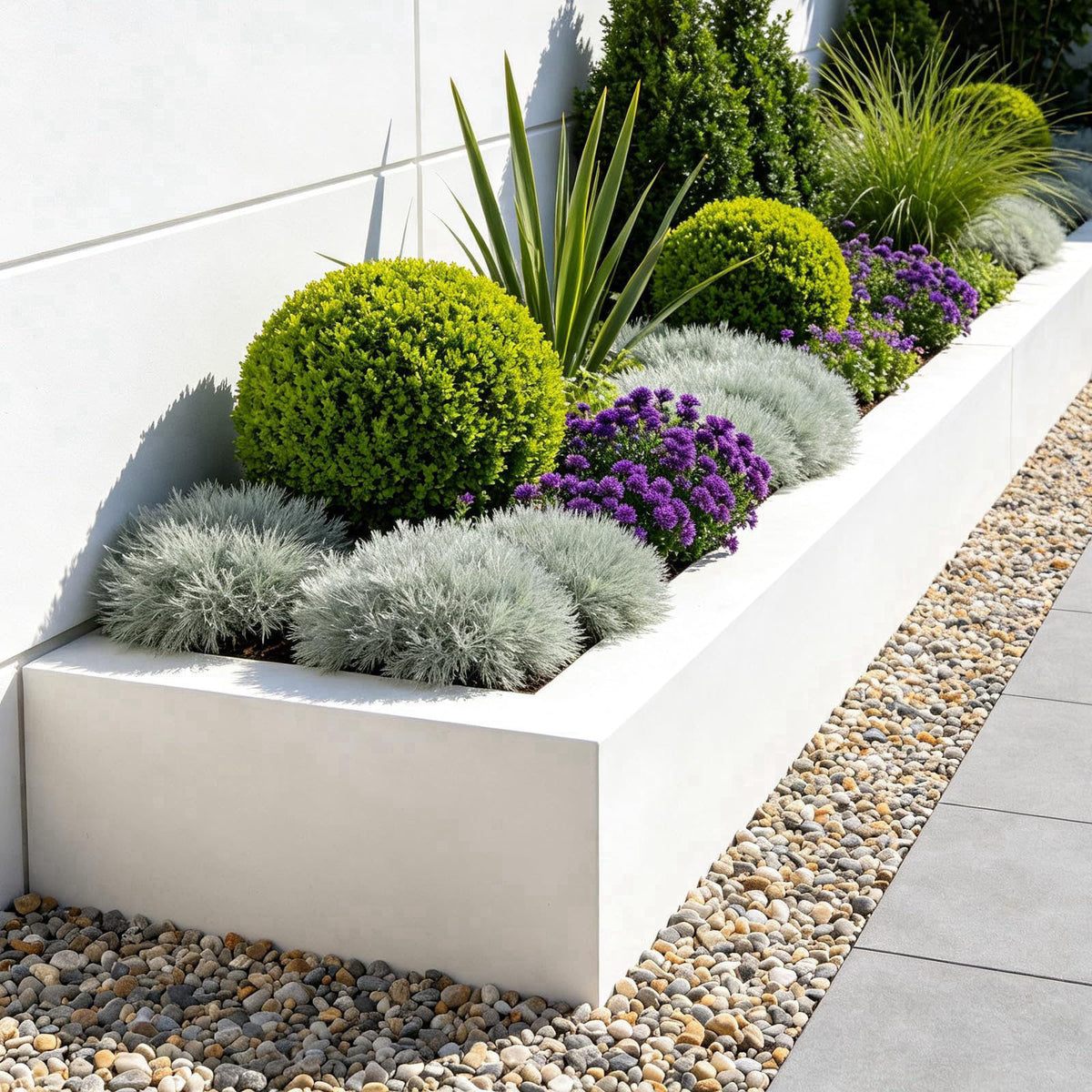 LOOIOOJ – Pebbles on display