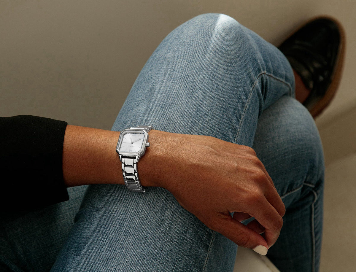 Nine West Women's Bracelet Watch – back view and specifications