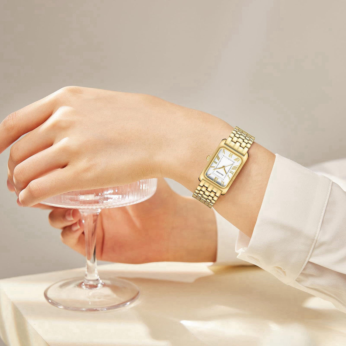 HOLSTOUR Gold Watches for Women Vintage Roman Dial Stainless Steel Bracelet – alternate angle