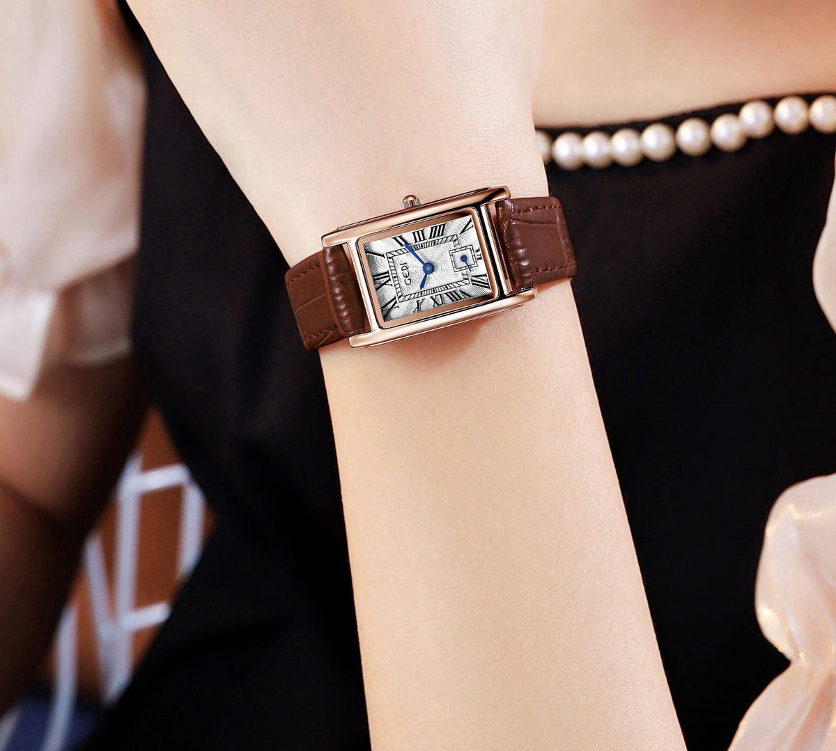 FANMIS – Wrist Watches on display