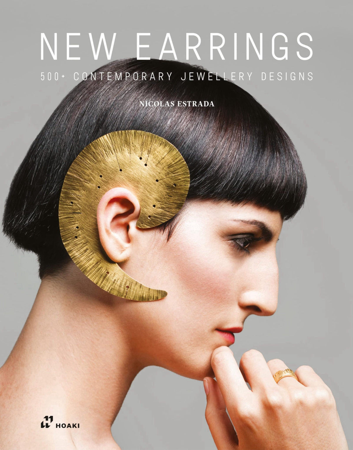 New Earrings 500 Contemporary Jewellery Designs by by Nicolás Estrada (Editor) Format: Hardcover — view 2