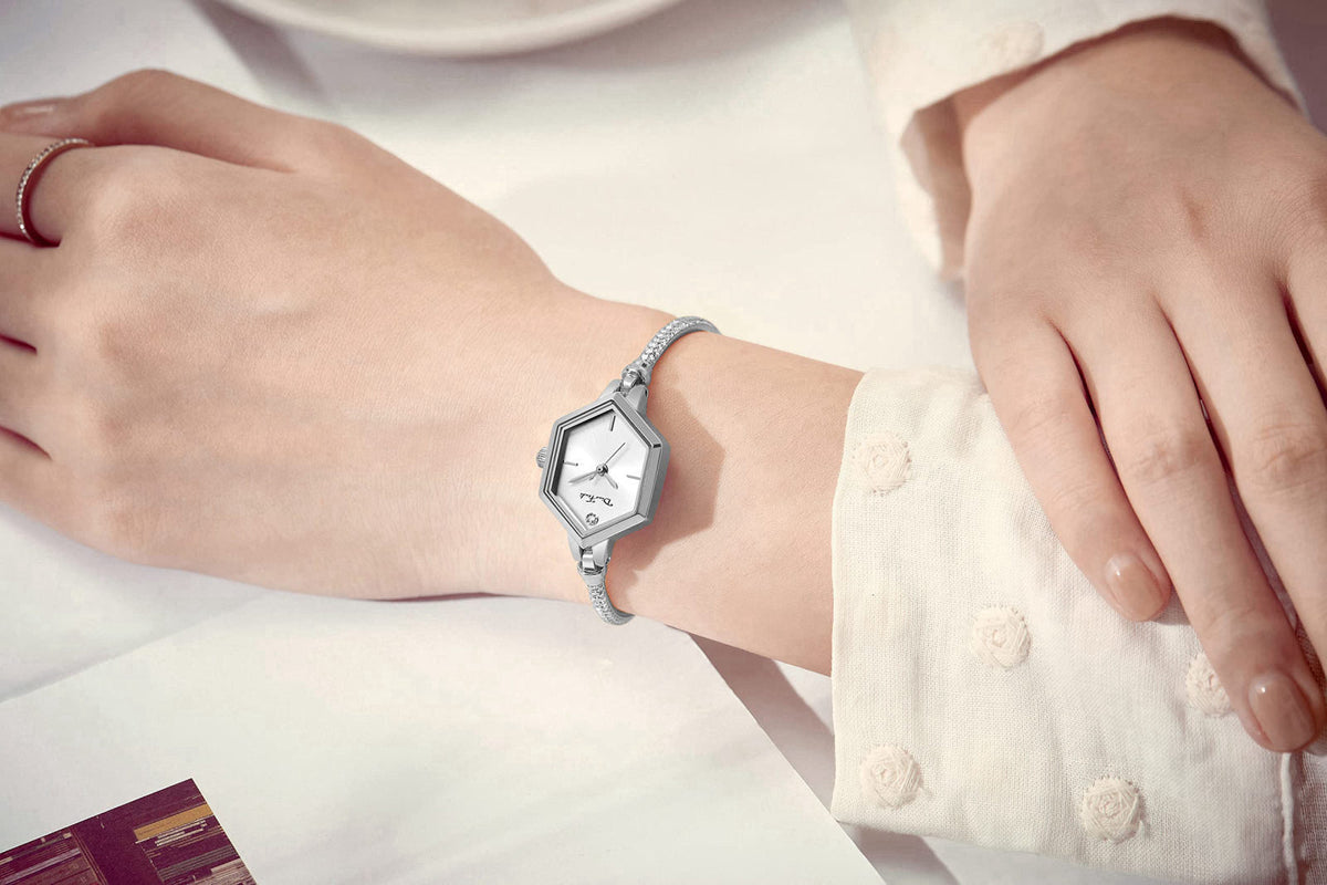 Diaofendi Rose Gold Petite Bracelet Watch for Women, Diamond Dress Analog Hexagonal Mini Women Watch Waterproof – back v