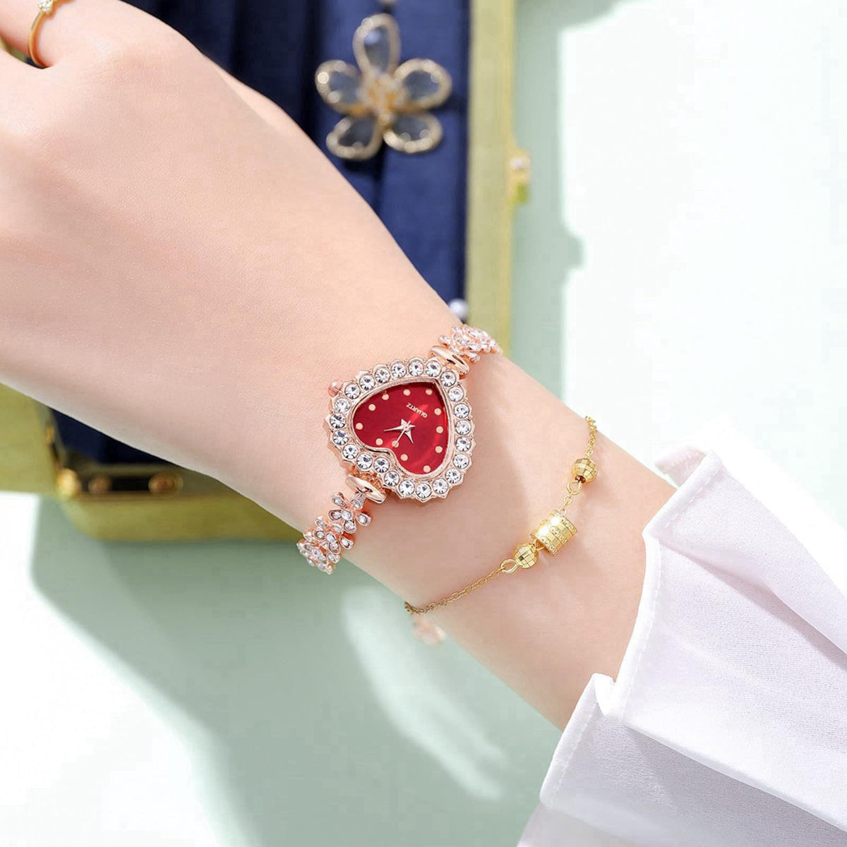 Dacdyi 5Pcs Fashionable Diamond Heart Shaped Women Watch Bracelet Wholesale Watches Flower Analog Quartz Wristwatches – 