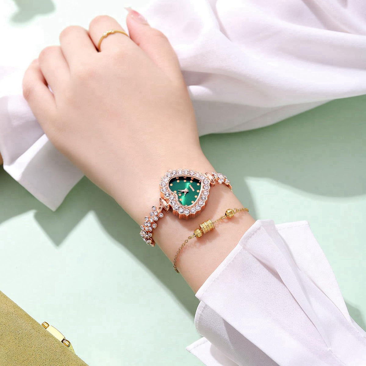 Dacdyi 5Pcs Fashionable Diamond Heart Shaped Women Watch Bracelet Wholesale Watches Flower Analog Quartz Wristwatches – 