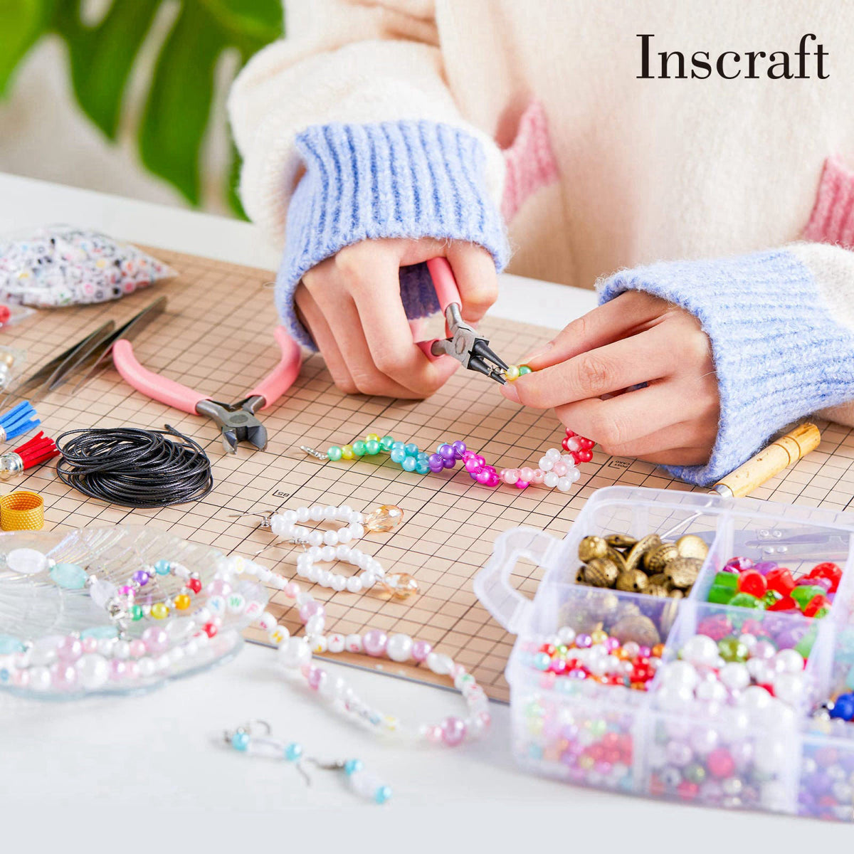 INSCRAFT – Jewelry Making Kits on display