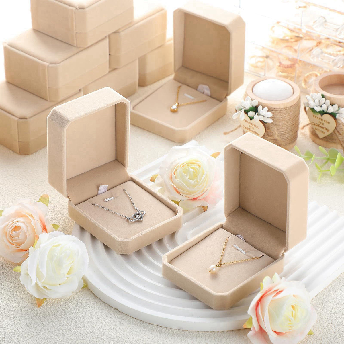 Sureio – Jewelry Boxes on display