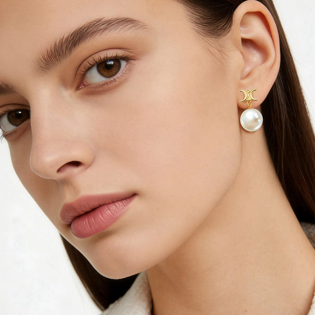IDOKAWA Baroque Pearl Drop Earrings for Women, Gold Modern Stud 18K Gold Plated 925 Sterling Silver Post, Minimalist Sta