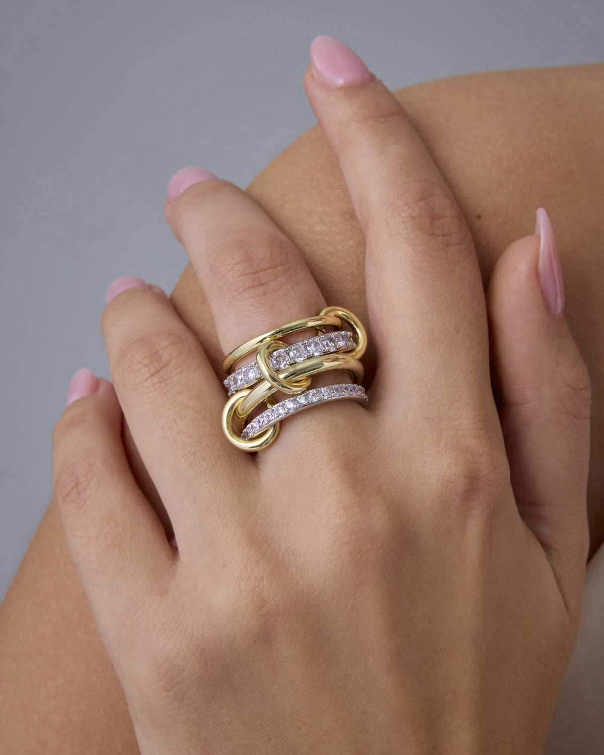 PAVOI Stackable Rings for Women, 14K Gold Plated Interlocked Ring Stacks – close-up detail