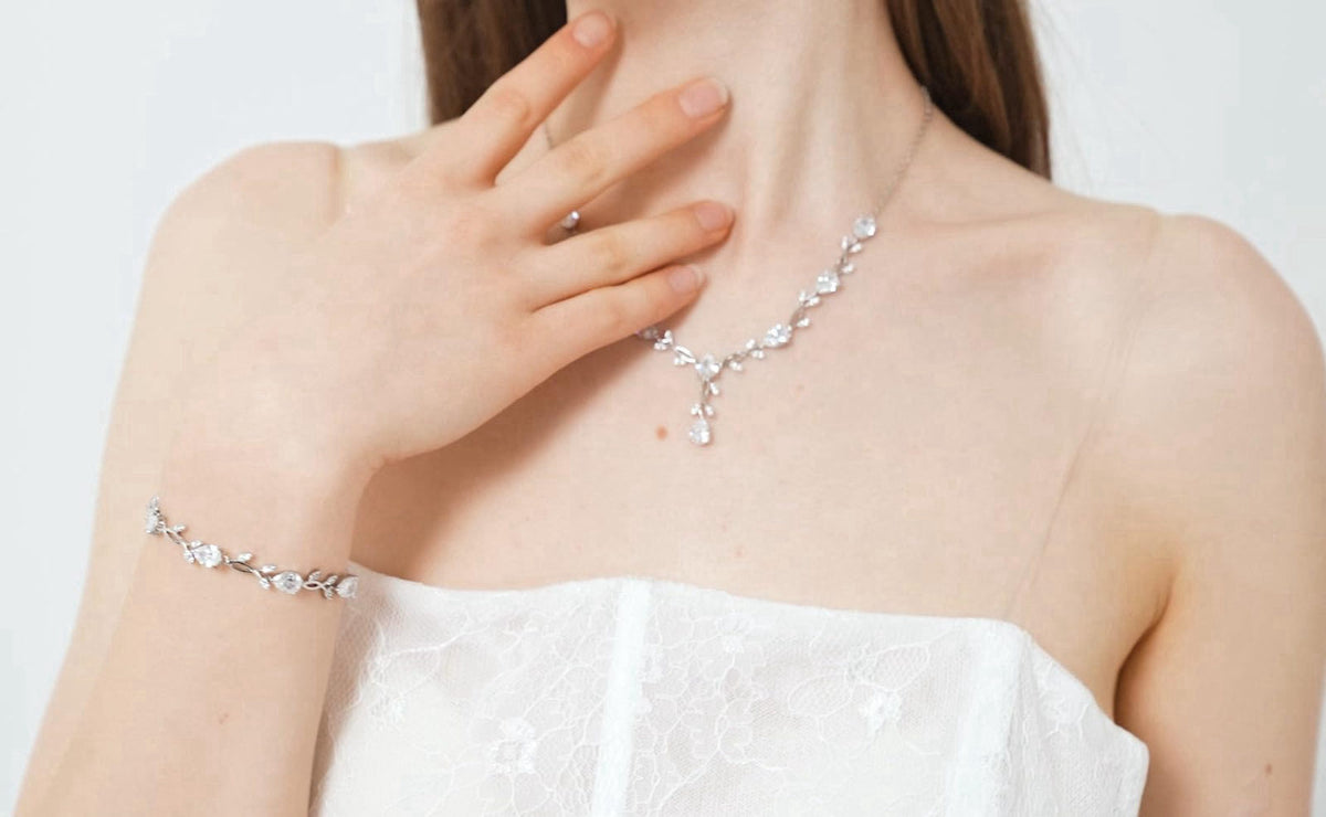 GZWHD Wedding Jewelry Sets for Bride Bridesmaid Women Cubic Zirconia Necklace Earrings Bracelet Set Gift for Mother Frie