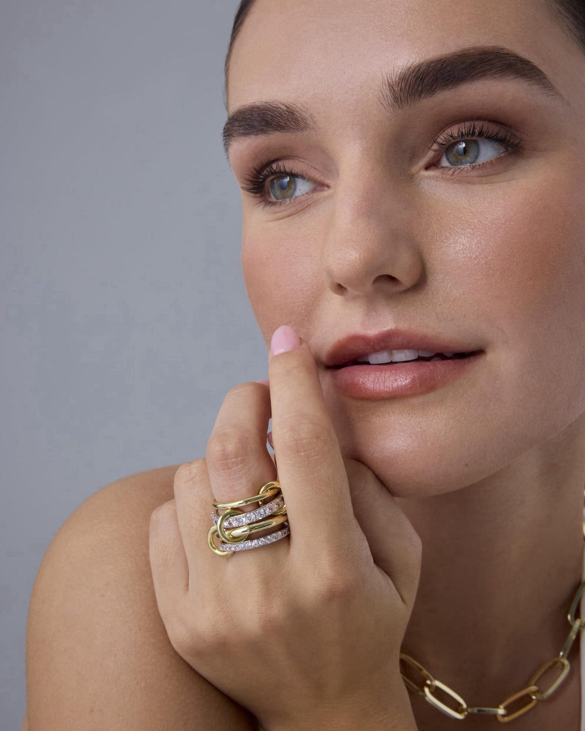 PAVOI Stackable Rings for Women, 14K Gold Plated Interlocked Ring Stacks – full view, size Finger Circumference (mm) Fin