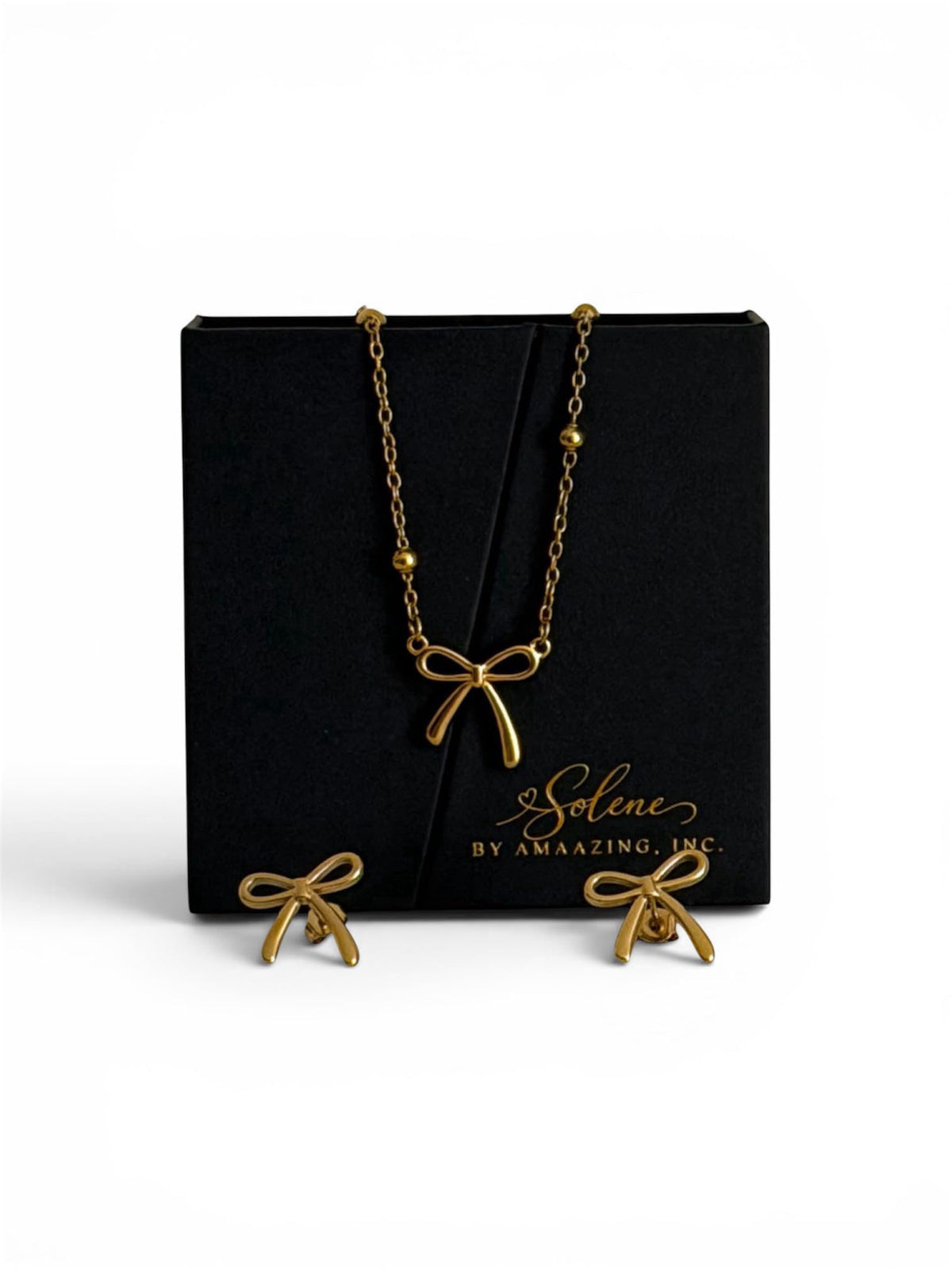 Amaazing, Inc. – Jewelry Sets on display