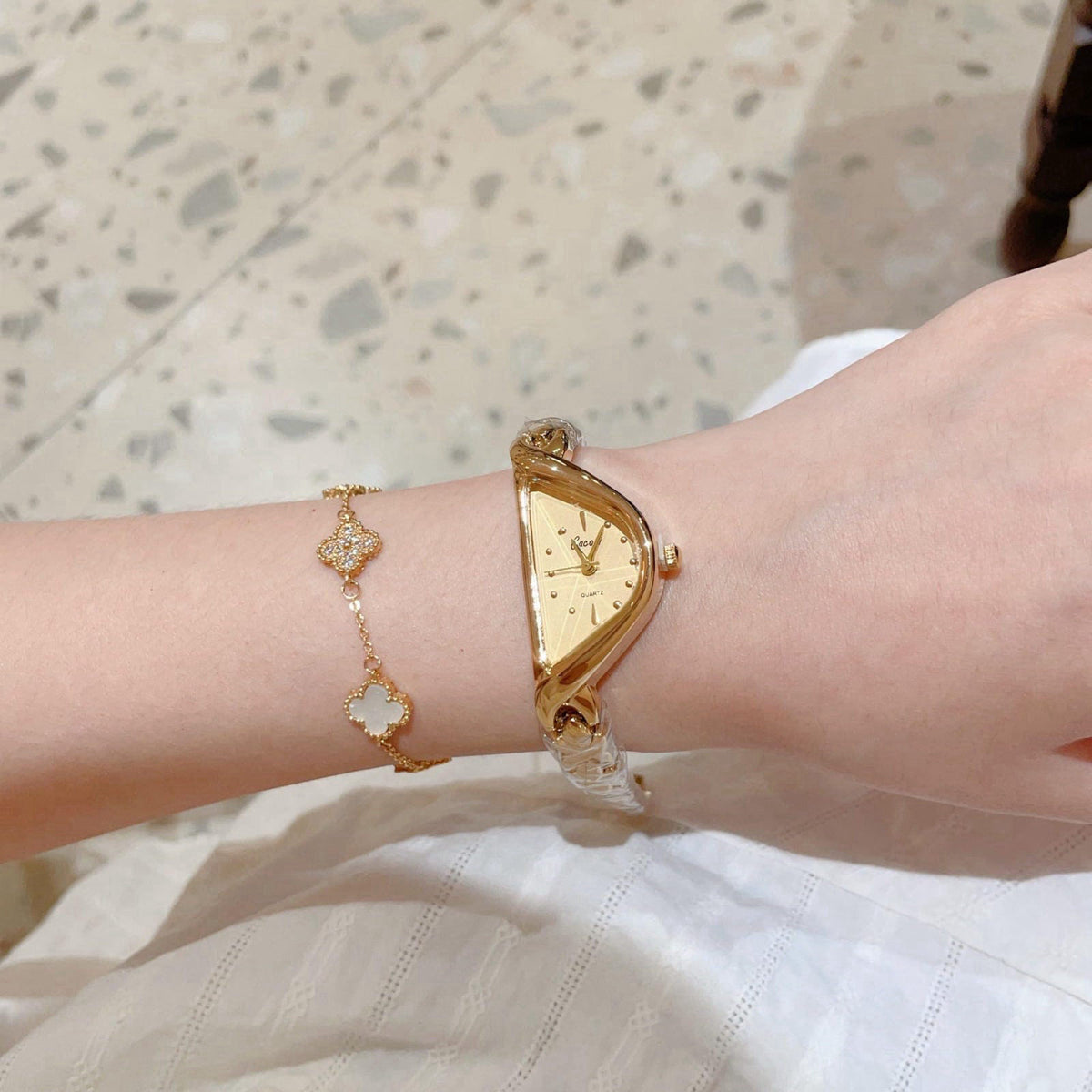 Gosasa Unique Gold Watch for Women, Dainty Bangle Bracelet Quartz Watch – packaging and label