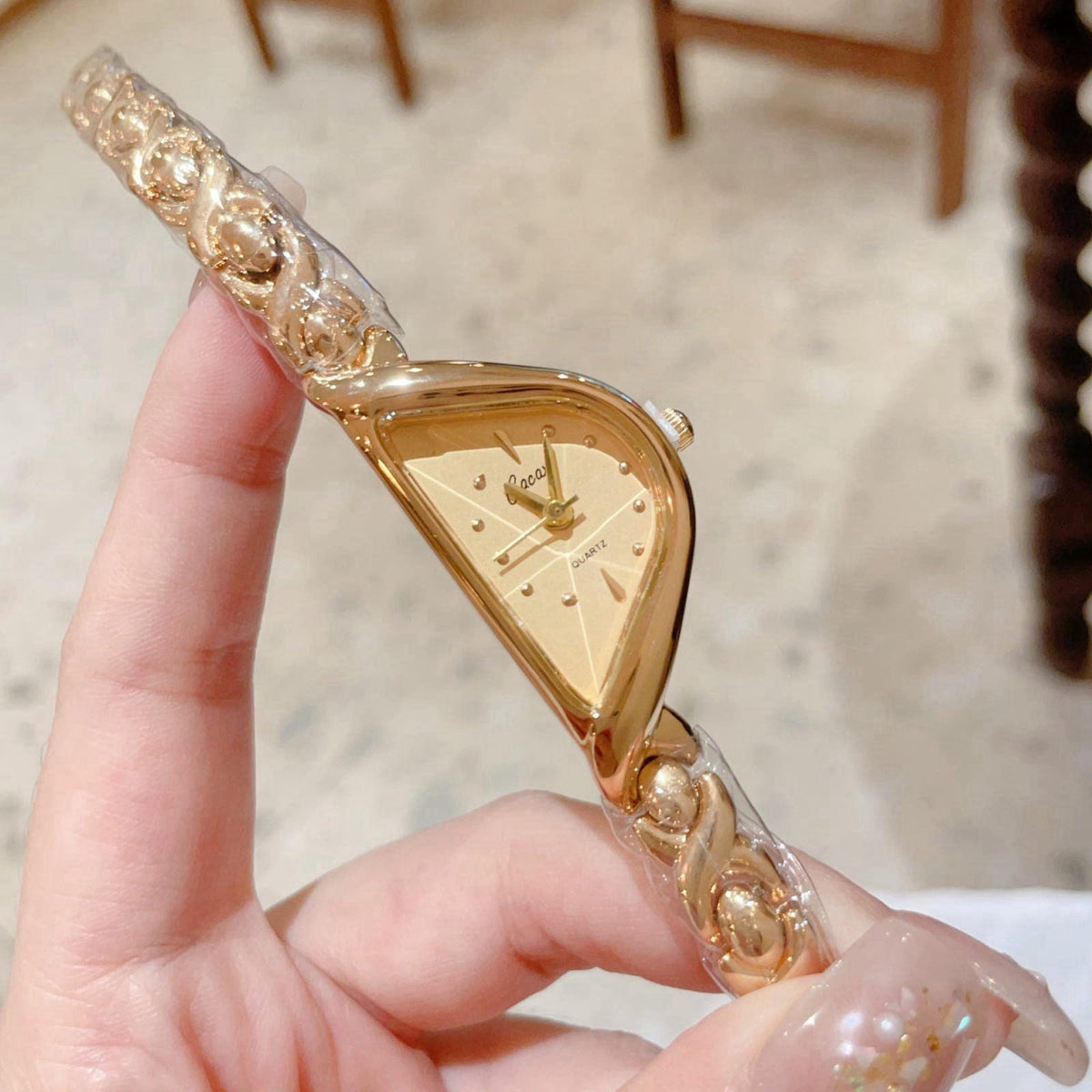 Gosasa Unique Gold Watch for Women, Dainty Bangle Bracelet Quartz Watch – full view
