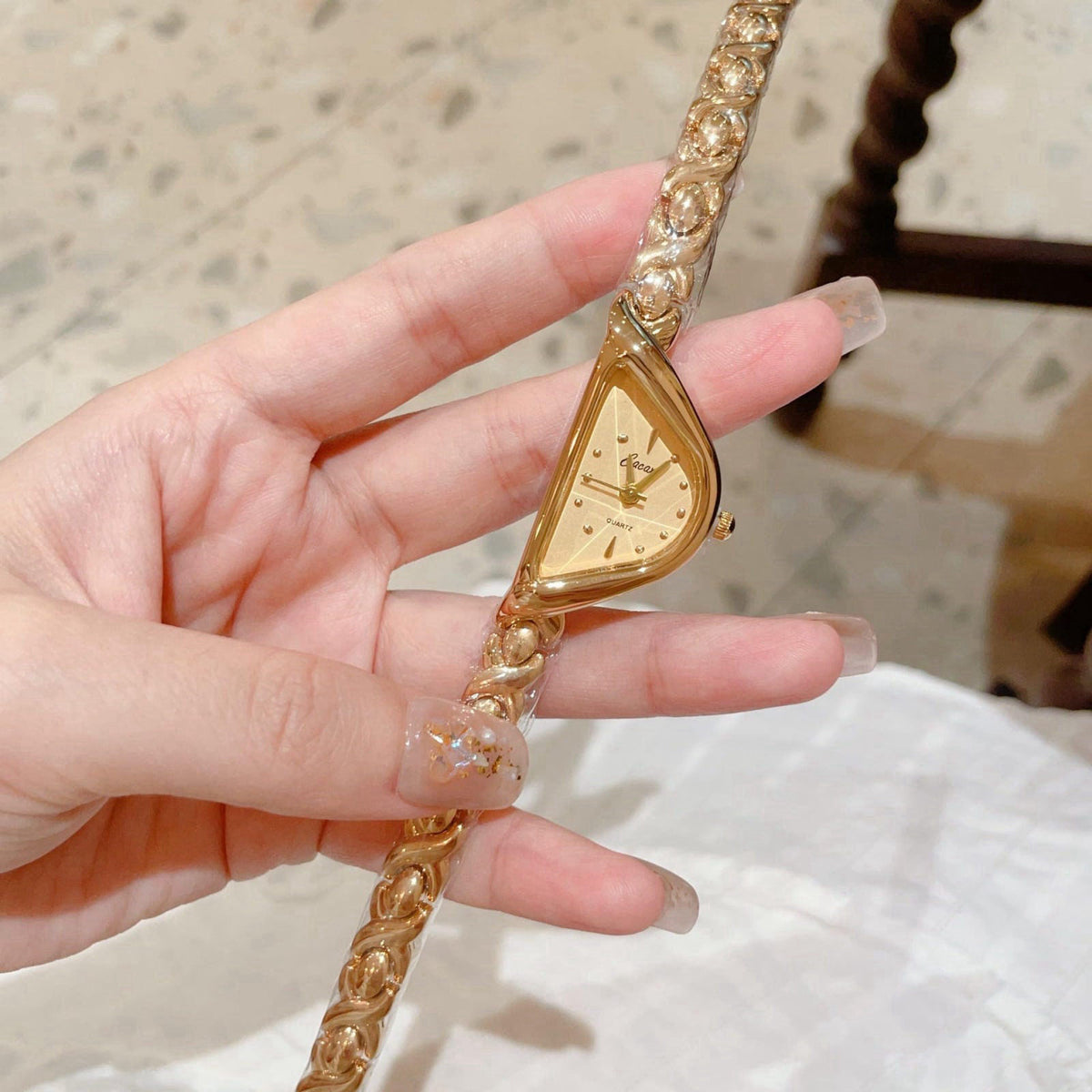 Gosasa Unique Gold Watch for Women, Dainty Bangle Bracelet Quartz Watch – back view and specifications