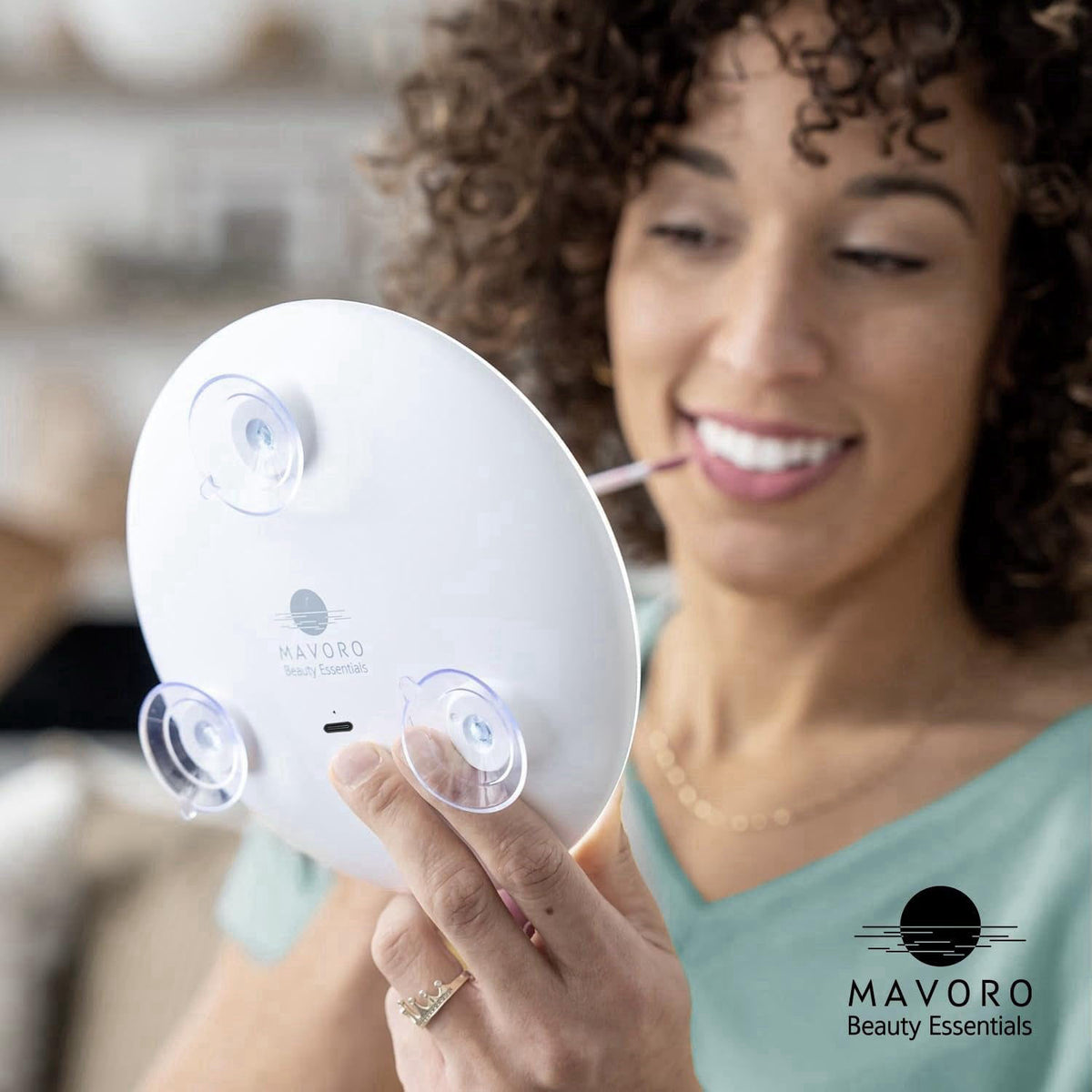 Mavoro 6.8" LED Magnifying Makeup Mirror | 3 Suction Cups | USB-C | 5X – close-up detail in 5x