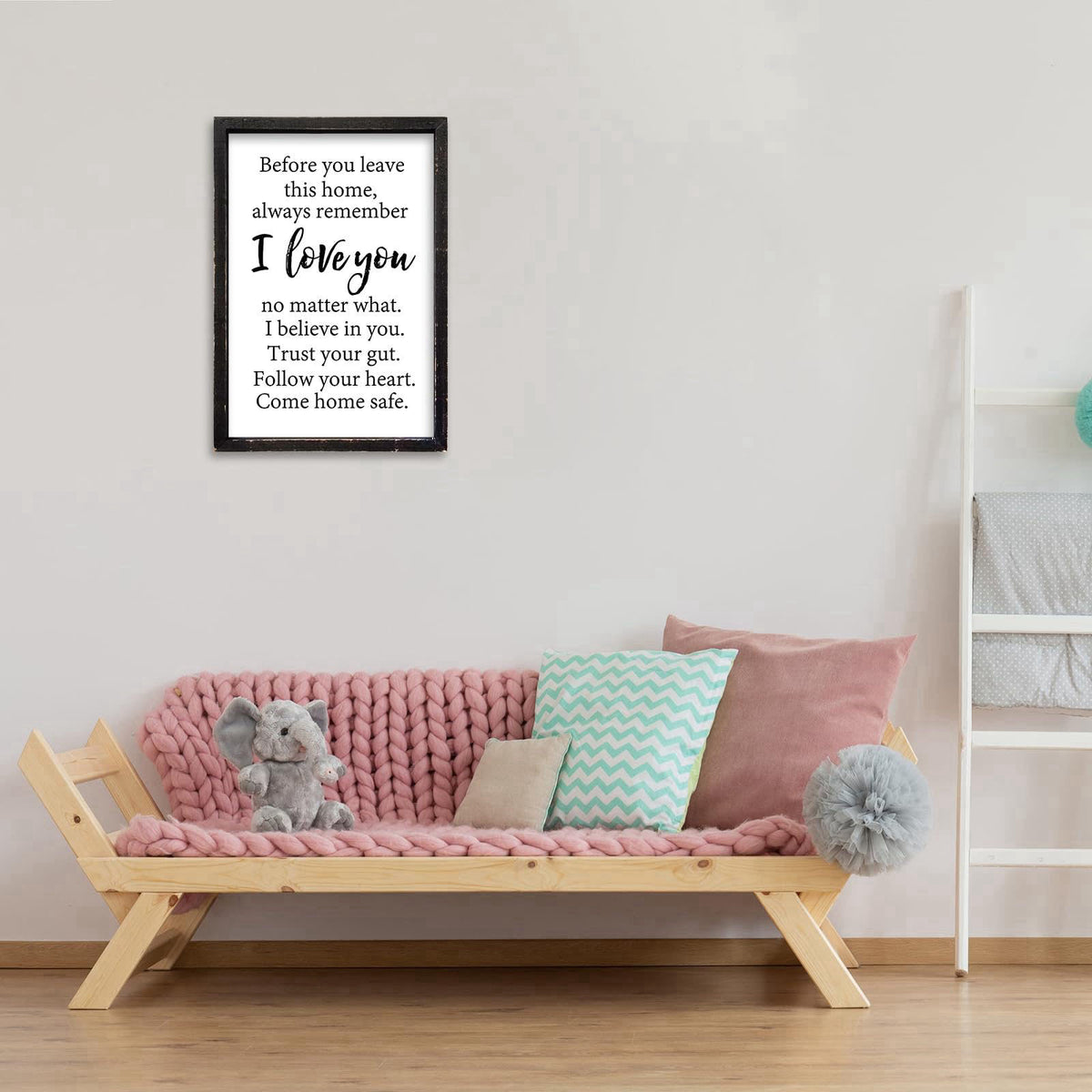 comurdyo – Decorative Signs &amp; Plaques on display