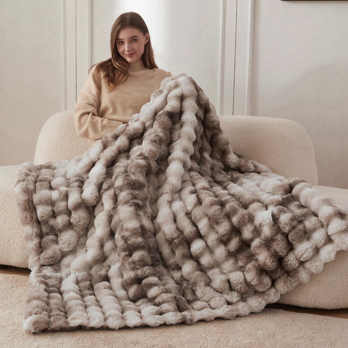 COOVA Soft Bubble Faux Fur Throw Blanket, 50"x60", Tie-dye Brown – close-up detail