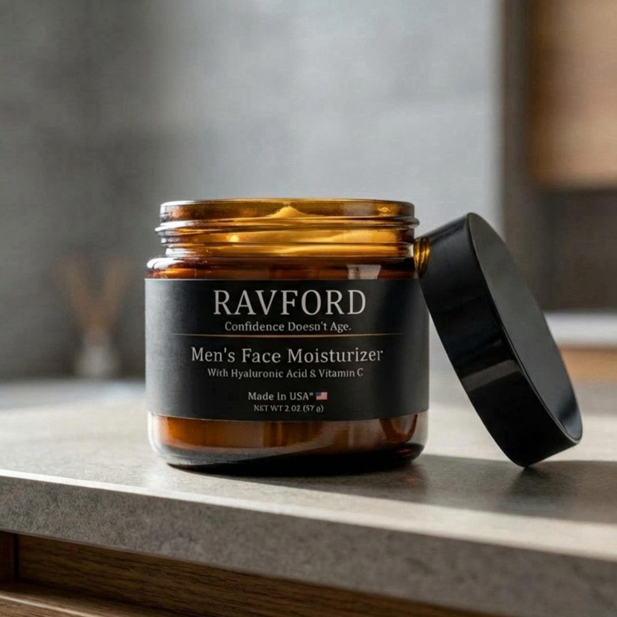 RAVFORD Men's Matte Face Moisturizer, Hyaluronic Acid & Vitamin C, 2oz – back view and specifications