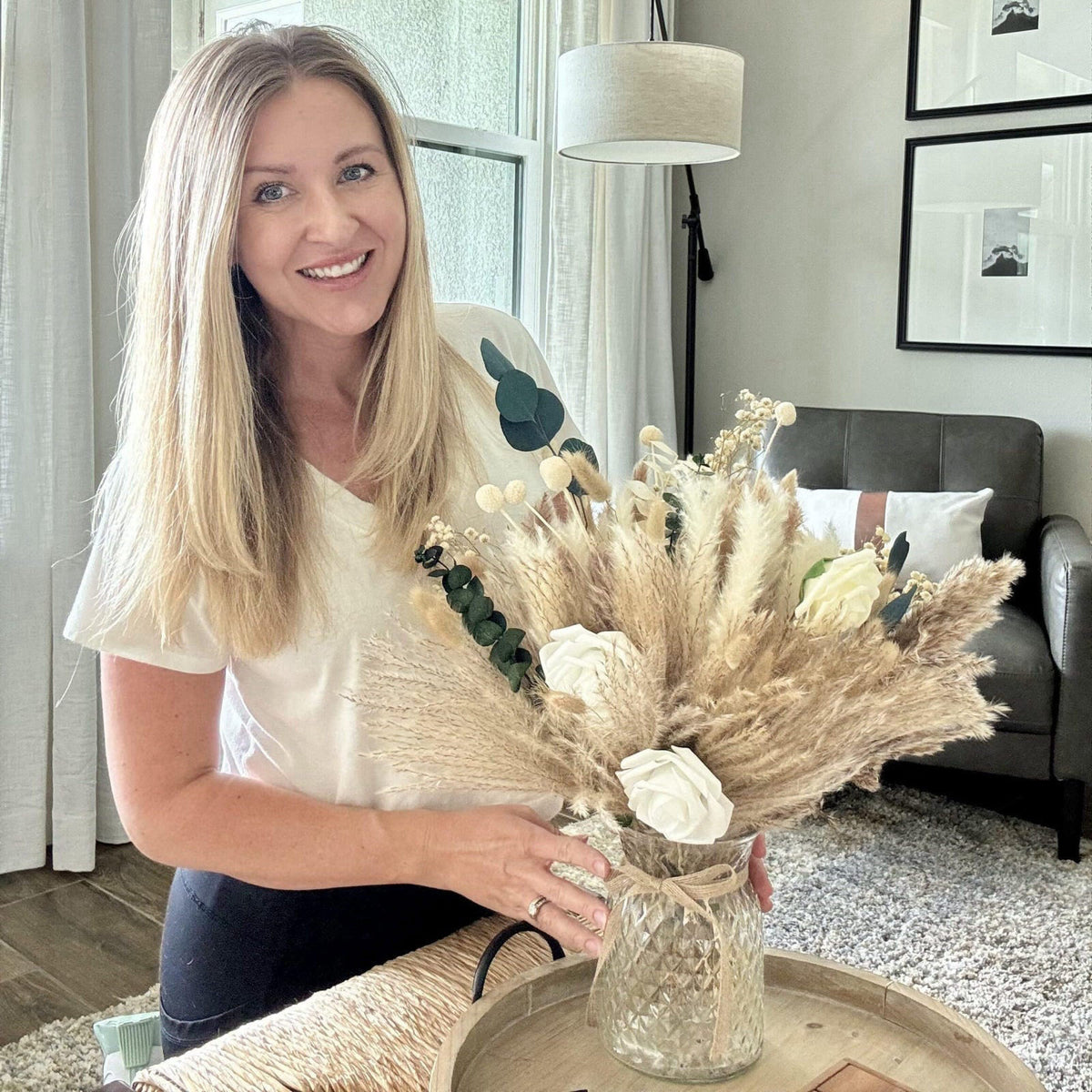 RyddeligHome – Artificial Flowers on display