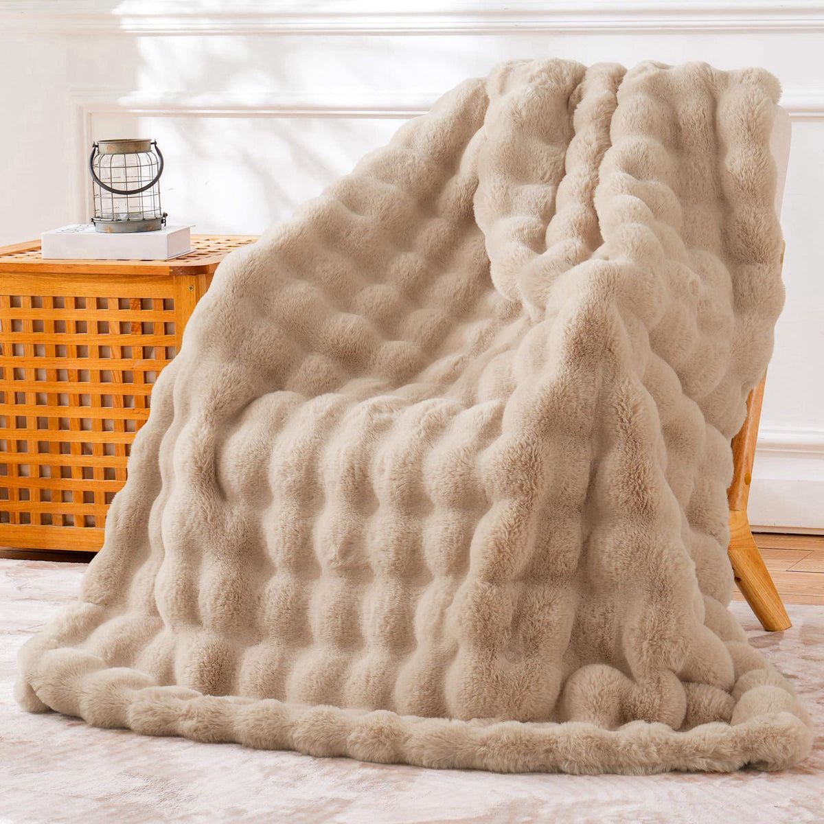 BENVWE Faux Fur Throw Blanket for Couch - Cozy Fuzzy Soft Plush Fluffy Thick Luxury Minky Bubble Blanket for Living Room