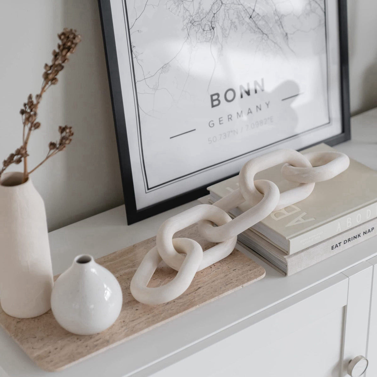 PEAKOLY – Home Décor Accents on display