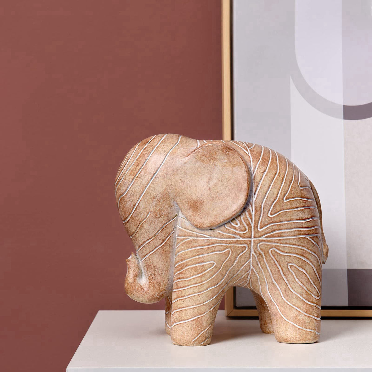 Kakizzy Elephant Statue,African Animal Decor,Wooden Elephant Gift for Women – close-up detail in wood black black&white 