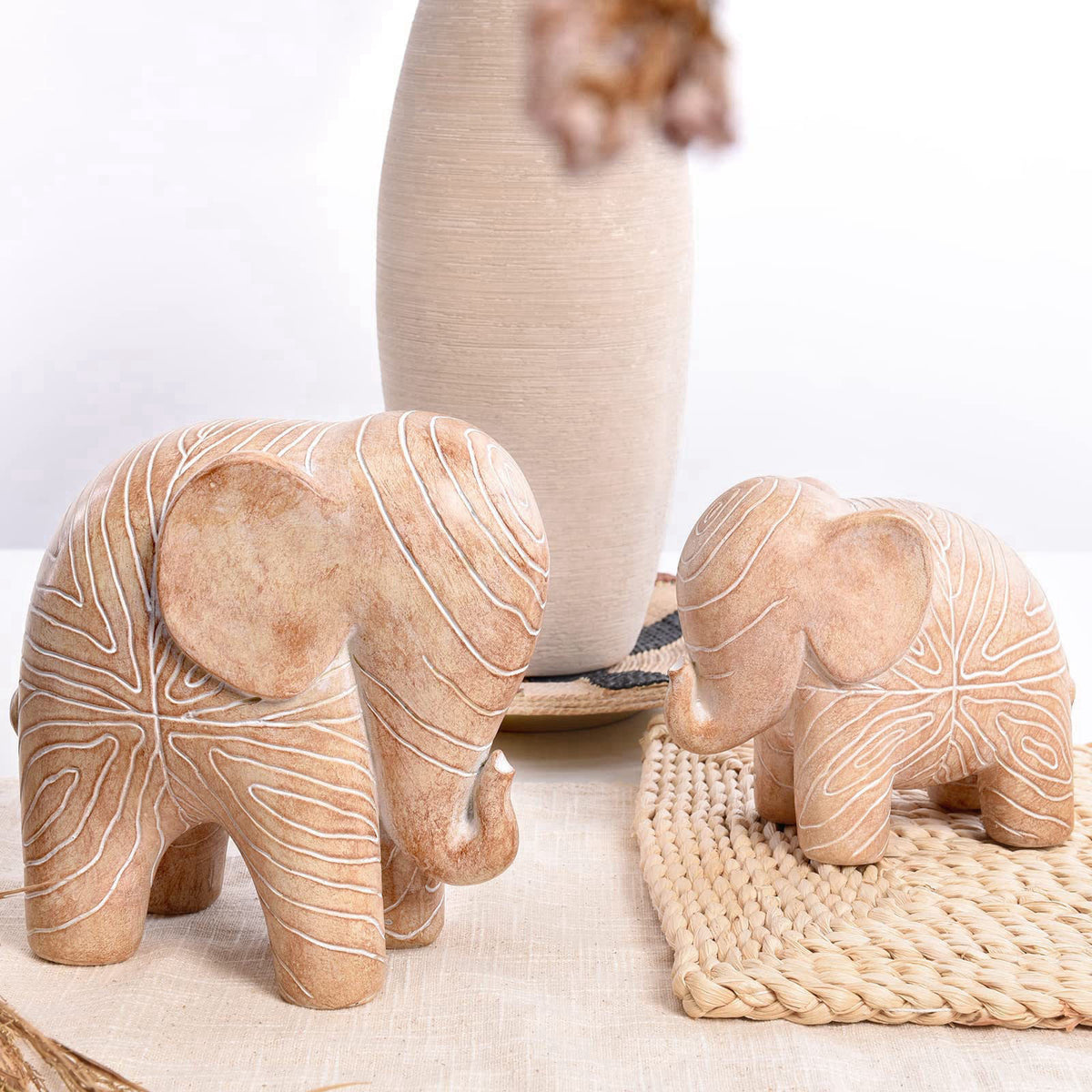 Kakizzy Elephant Statue,African Animal Decor,Wooden Elephant Gift for Women – back view and specifications