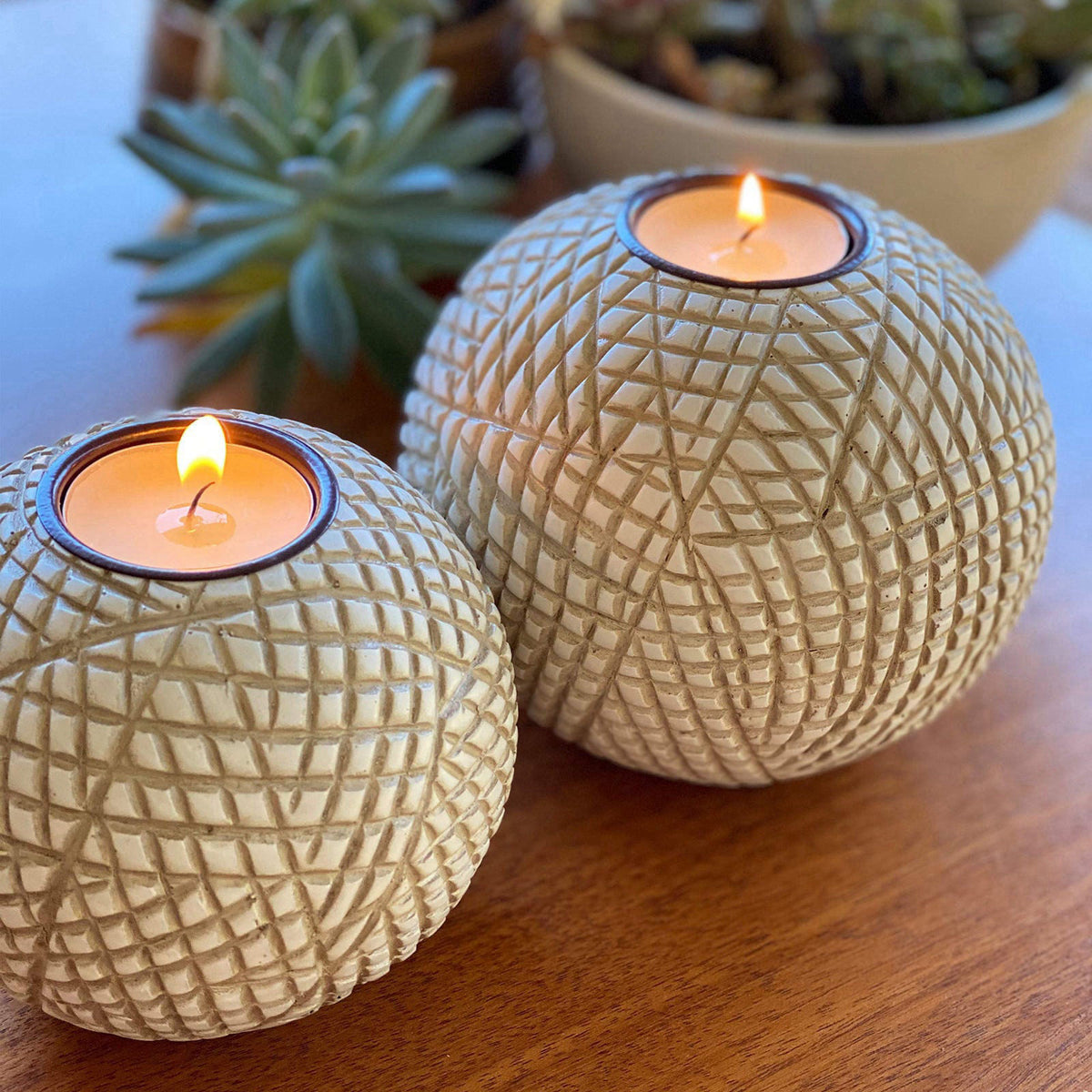 Huey House Luca Beige Orb Tea Light Candle Holders, Gift Boxed Set of 2 – back view and specifications