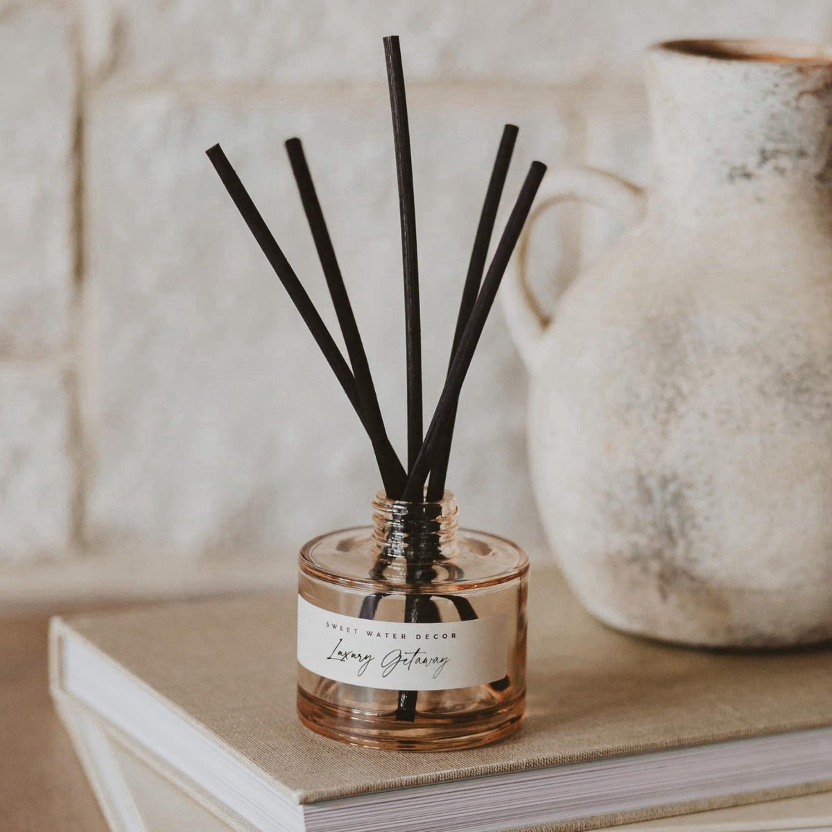 Sweet Water Decor Luxury Getaway Reed Diffuser – Hotel Scent Diffuser with Long-Lasting Premium Fragrance of Leather, Ir