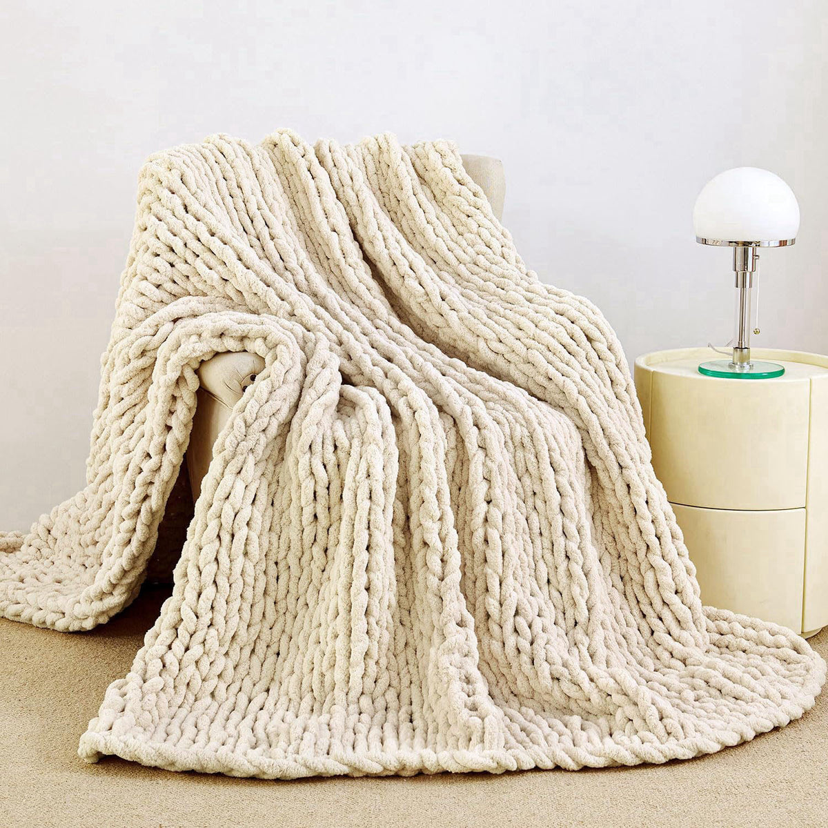 Admitrack Chunky Knit Blanket Throw for Couch, 51"x63" Chunky Yarn Knitted Blankets – Polyester,Chenille