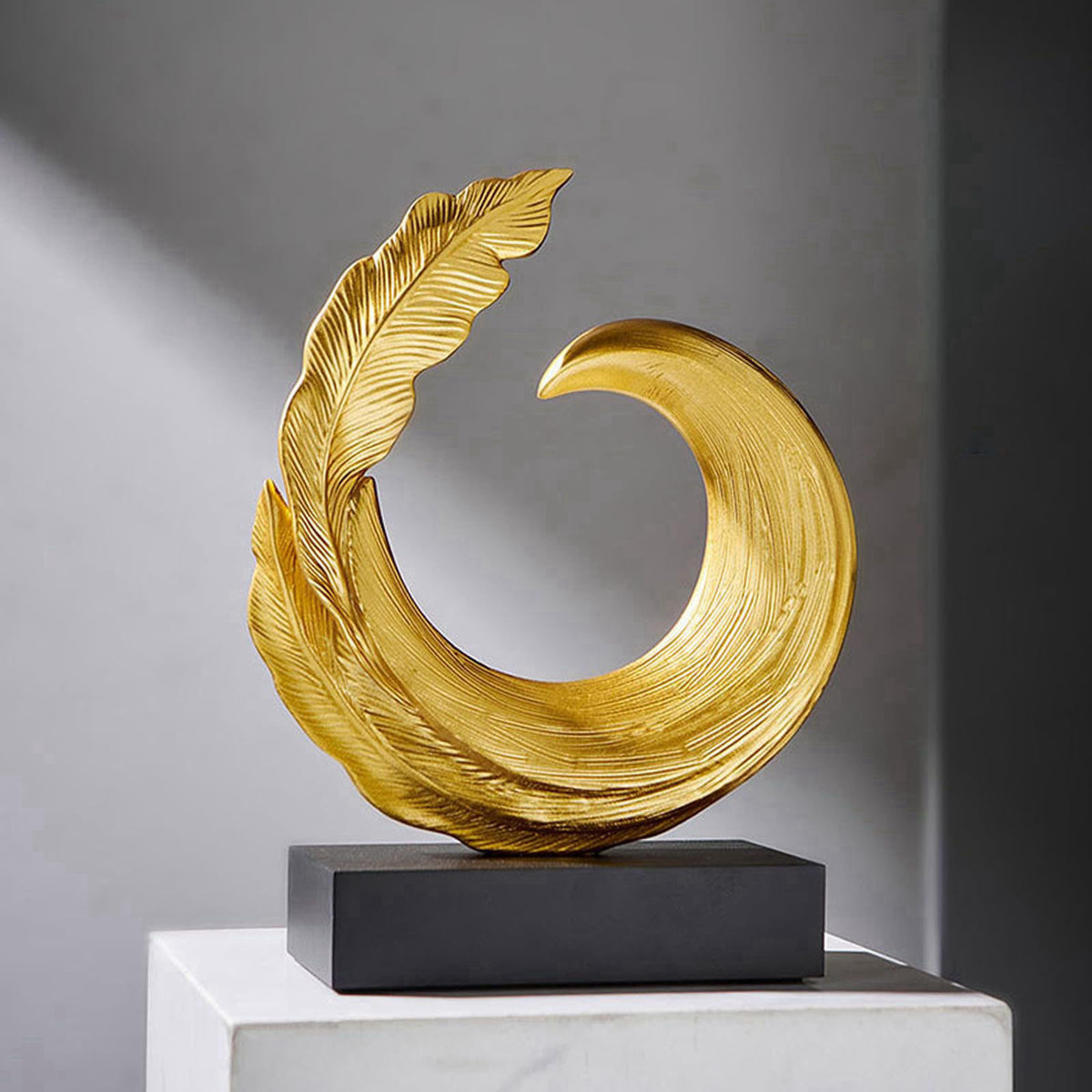 XYQXYQ Abstract Art Sculpture, Resin Gold Decorative Statue, Modern Blue Ornaments for Living Room, Decorativas Modernas