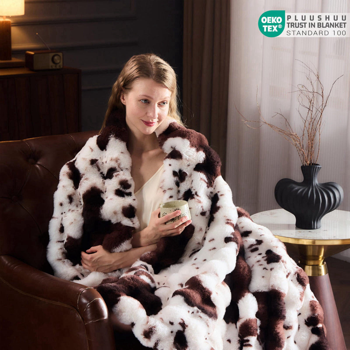 PLUUSHUU Faux Fur Throw Blanket for Couch, Fluffy Fuzzy Plush Bubble Blanket, Soft Warm Cozy Shaggy Rabbit Blanket, Luxu