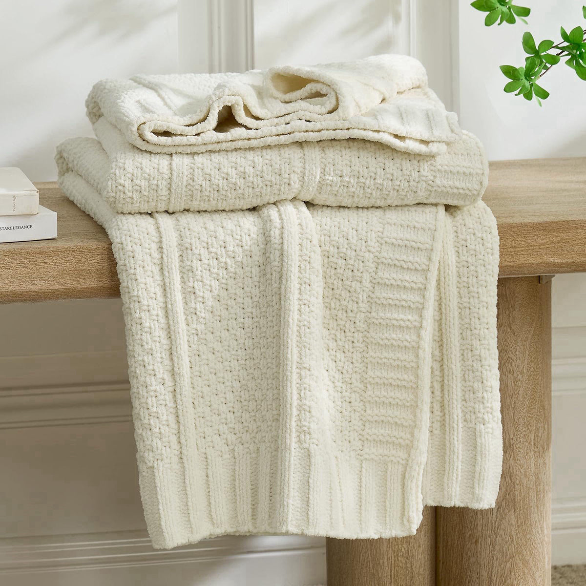 Am&eacute;lie Home Amélie Home Chenille Knit Throw Blanket, Ivory White 50"x60" – Ivory White, Fabric Chenille F