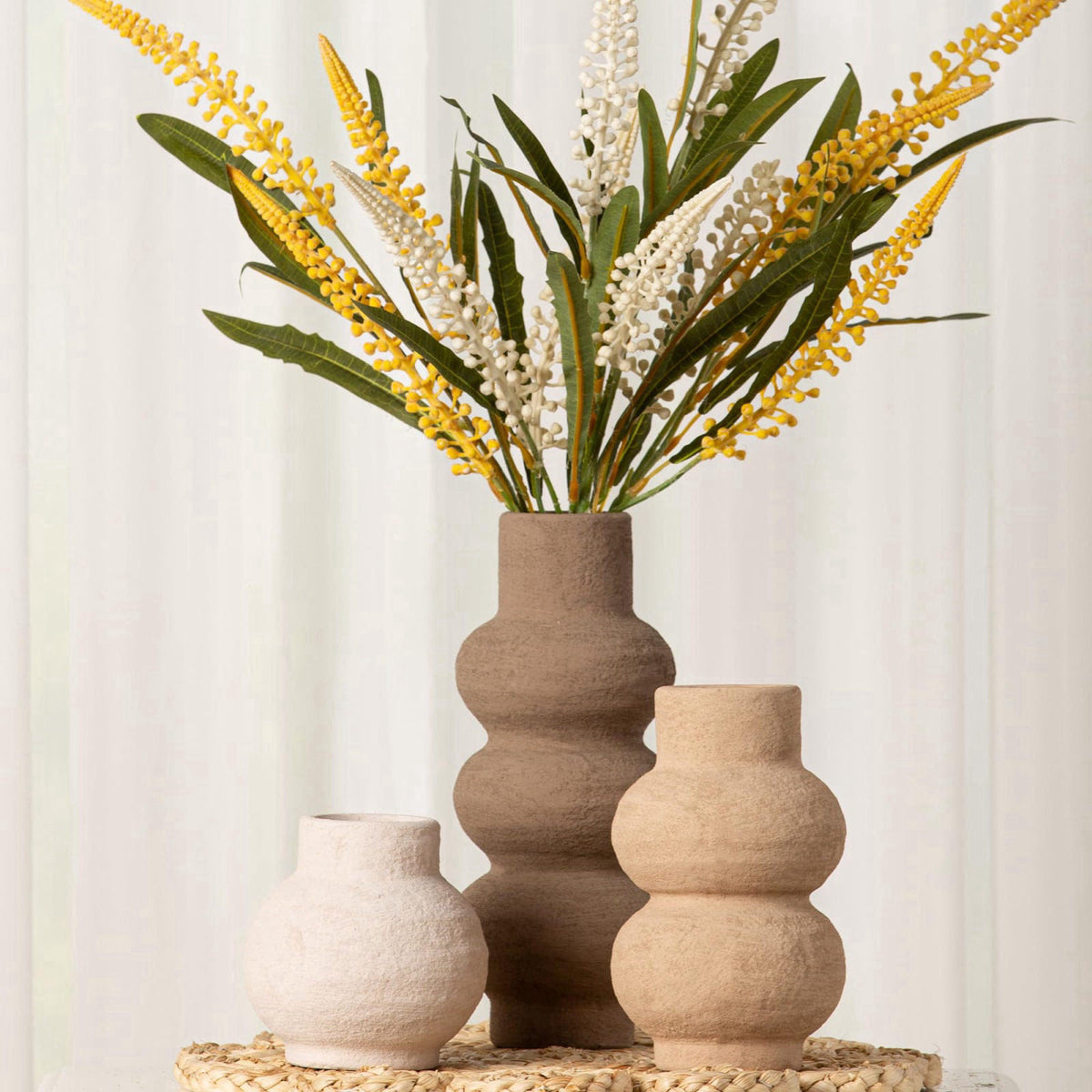 Vanselia – Vases on display
