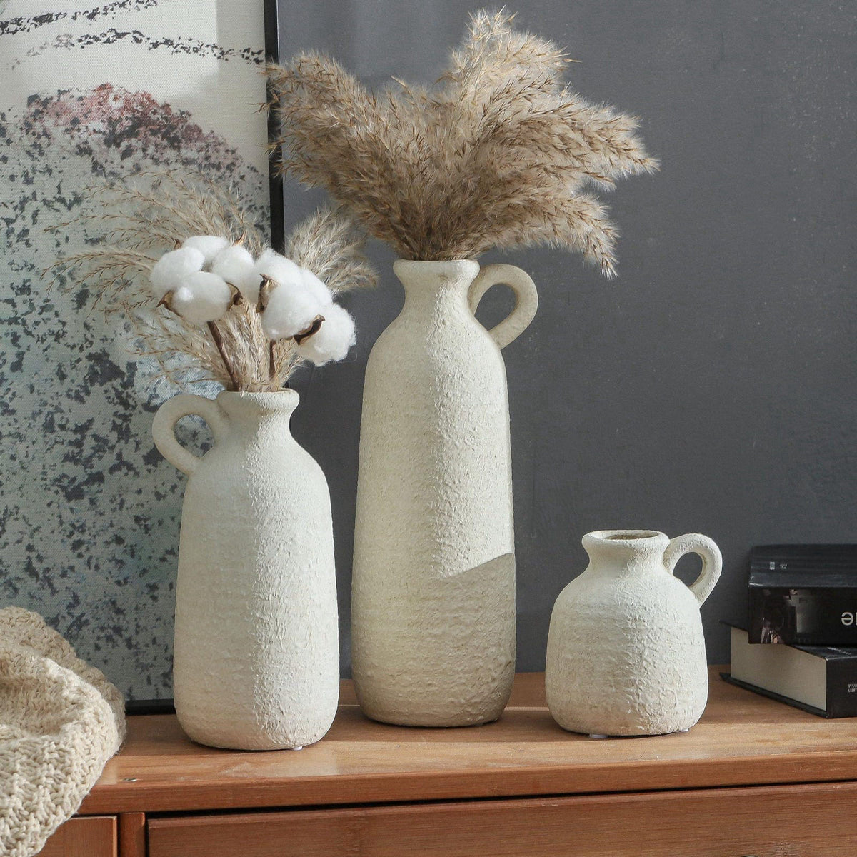 ooit – Vases on display