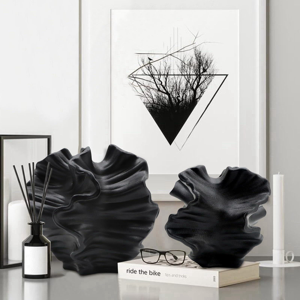 LZV – Vases on display