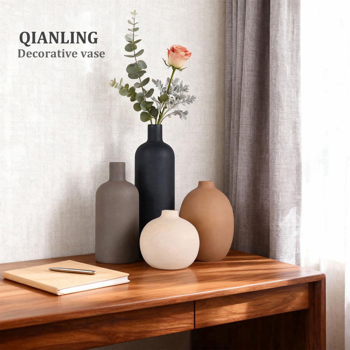 QIANLING – Vases on display