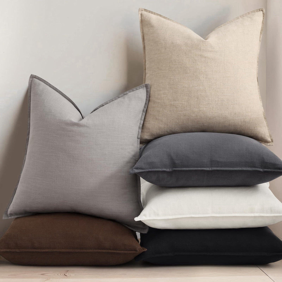 decorUhome Beige Christmas Linen Throw Pillow Covers 22x22 Set of 2 – back view and specifications