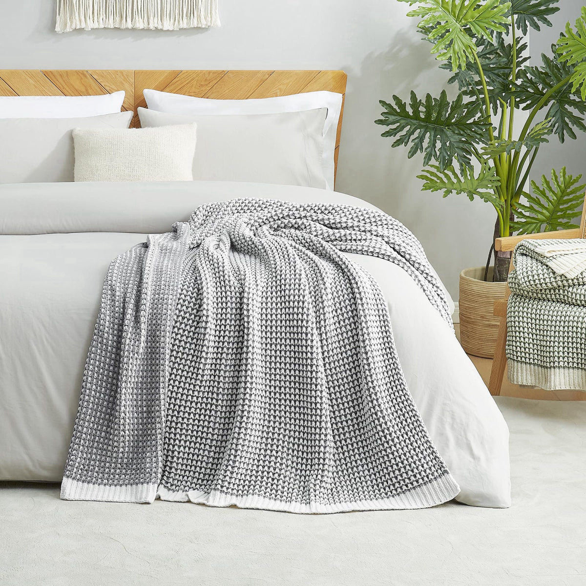Am&eacute;lie Home Amélie Home Chenille Knit Throw Blanket for Bed Decor, Gray, 60"x80" – alternate angle